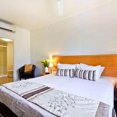 Metro Advance Apartments & Hotel Darwin Bagian luar foto