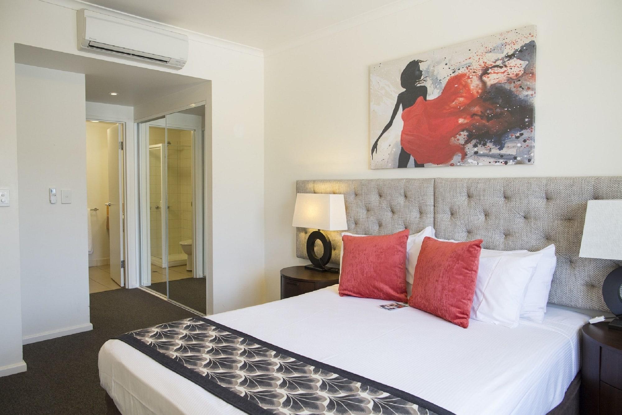 Metro Advance Apartments & Hotel Darwin Bagian luar foto