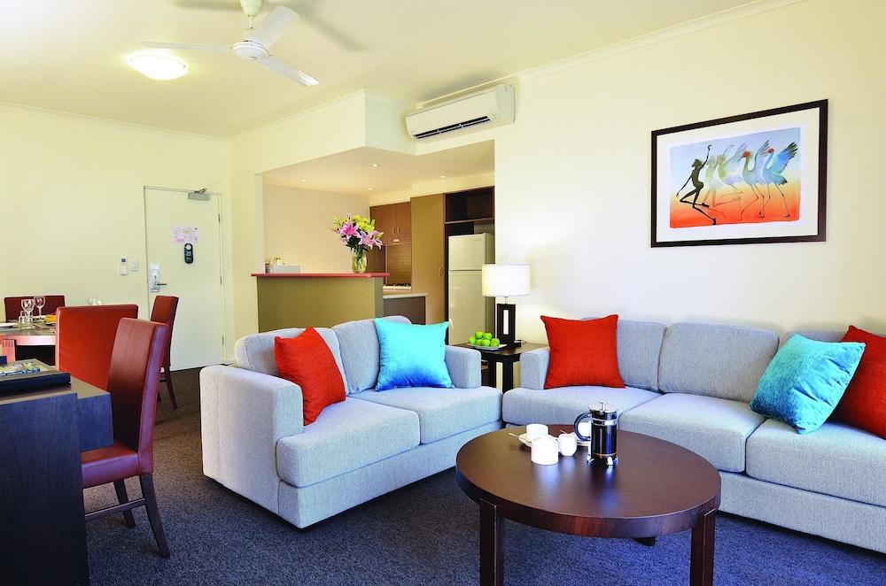Metro Advance Apartments & Hotel Darwin Bagian luar foto