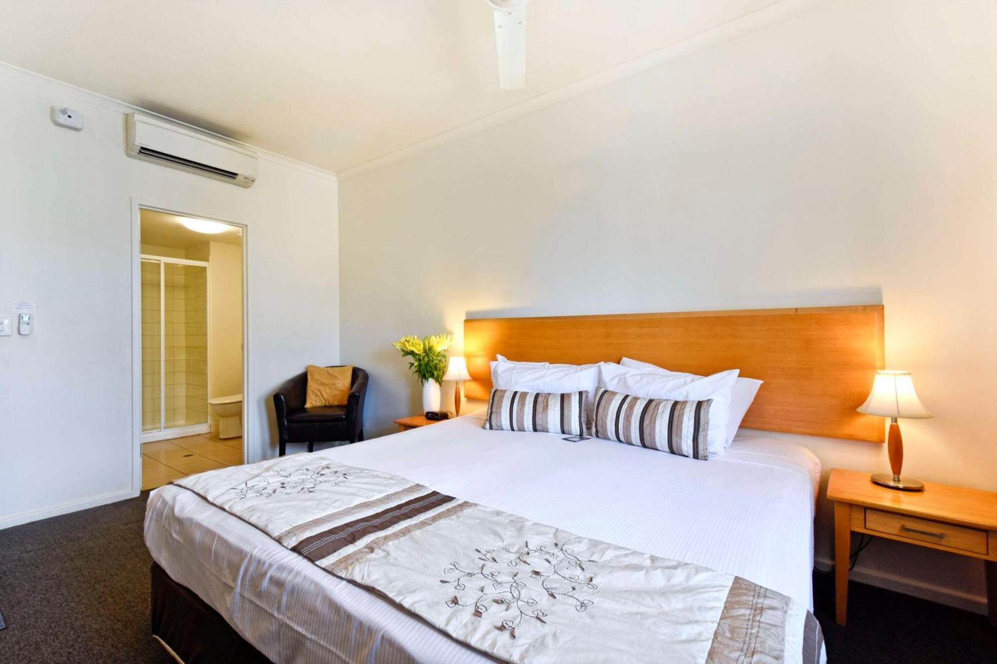 Metro Advance Apartments & Hotel Darwin Bagian luar foto