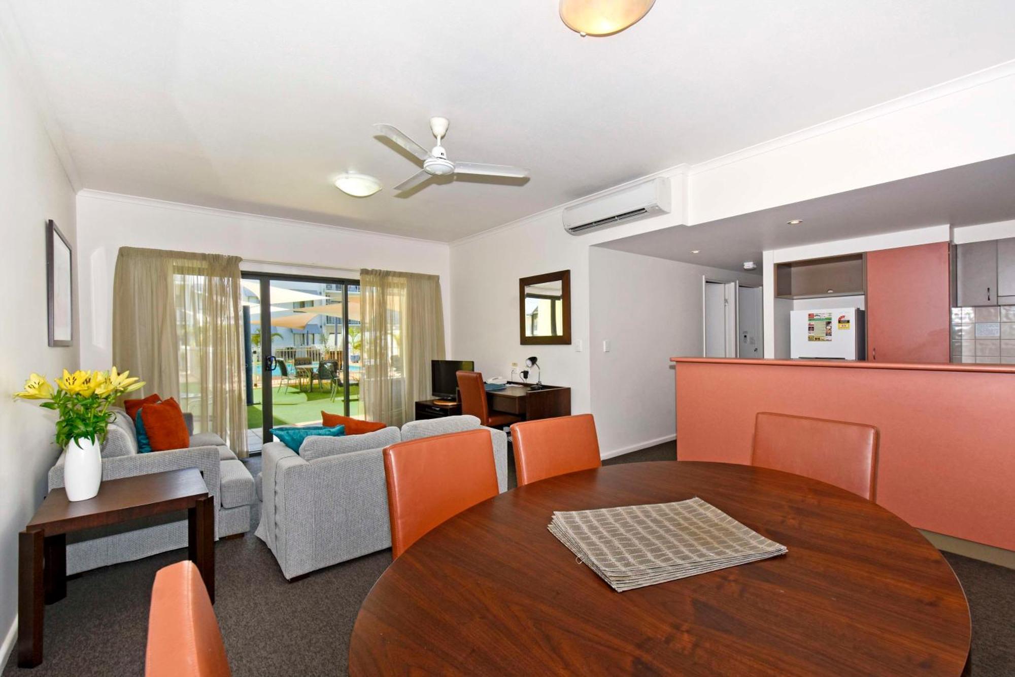 Metro Advance Apartments & Hotel Darwin Bagian luar foto
