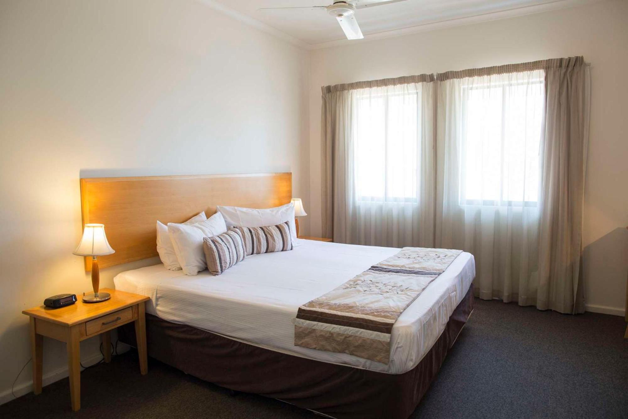 Metro Advance Apartments & Hotel Darwin Bagian luar foto