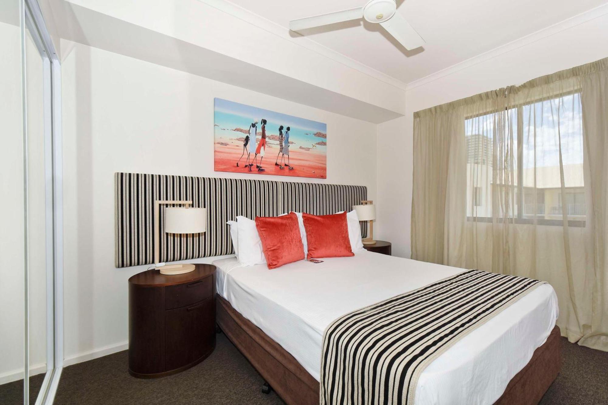 Metro Advance Apartments & Hotel Darwin Bagian luar foto