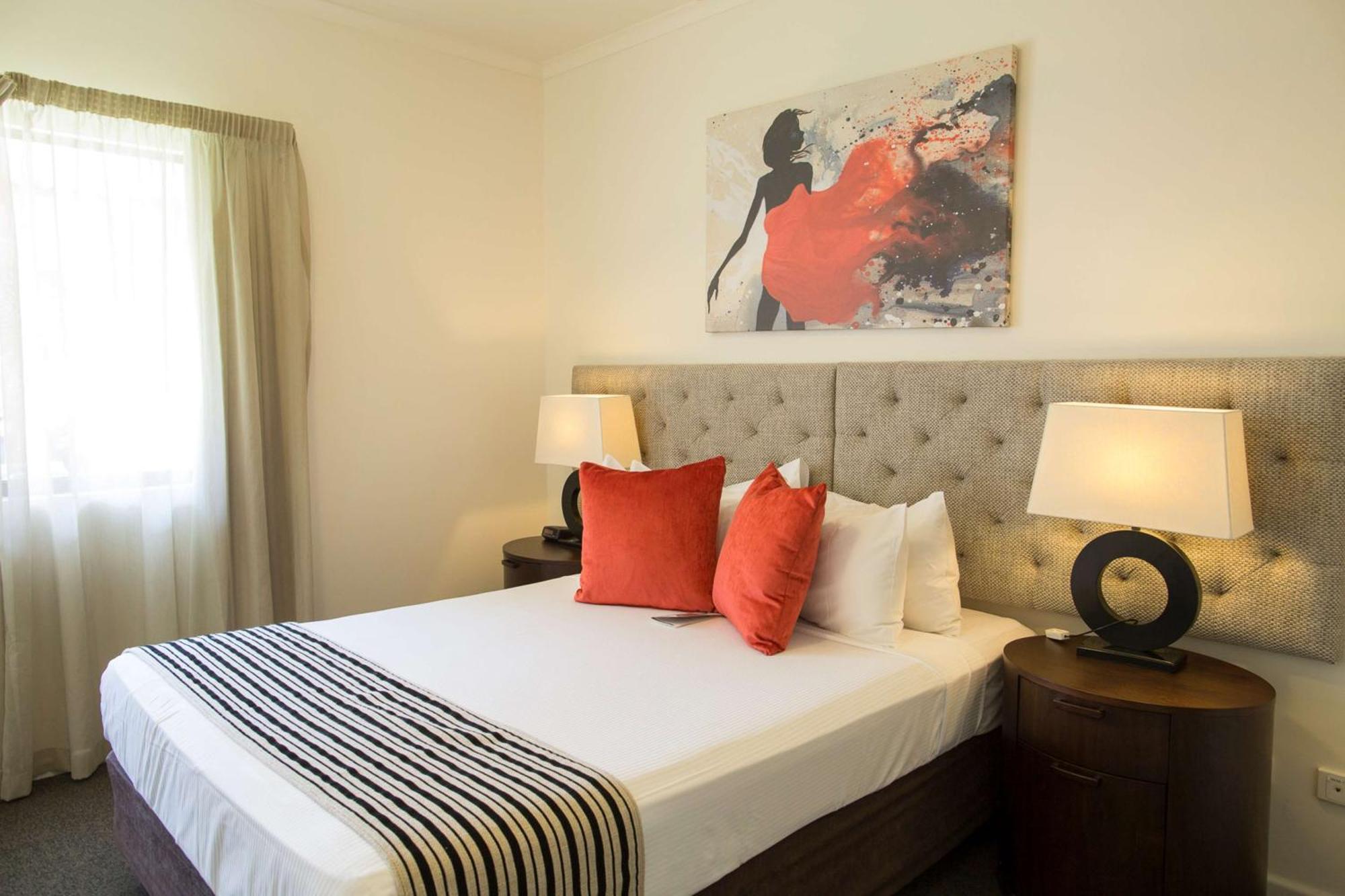 Metro Advance Apartments & Hotel Darwin Bagian luar foto
