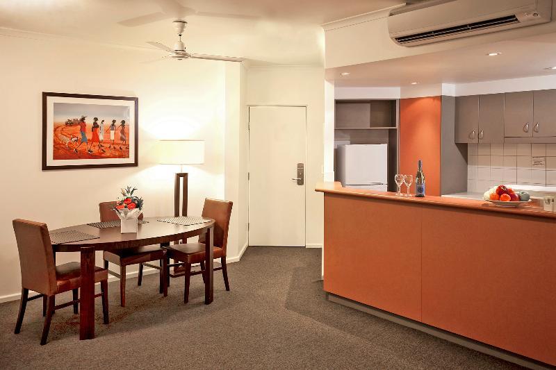 Metro Advance Apartments & Hotel Darwin Bagian luar foto